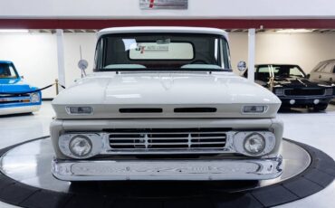 Chevrolet-c-10-restomod-1962-custom