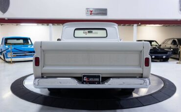 Chevrolet-c-10-restomod-1962-custom-6