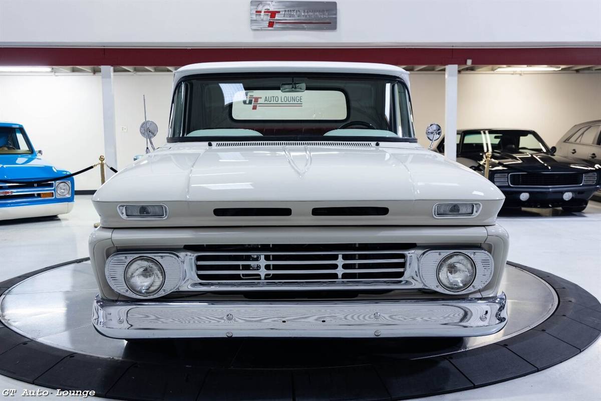 Chevrolet-c-10-restomod-1962-custom