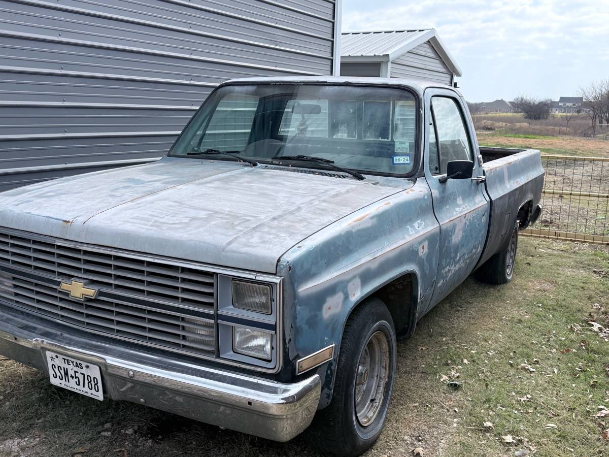 Chevrolet-c10-longbed-1984-black-3