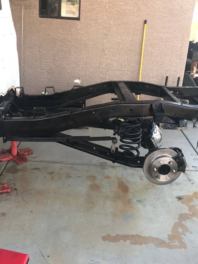 Chevrolet-c10-pickup-1966-custom-11