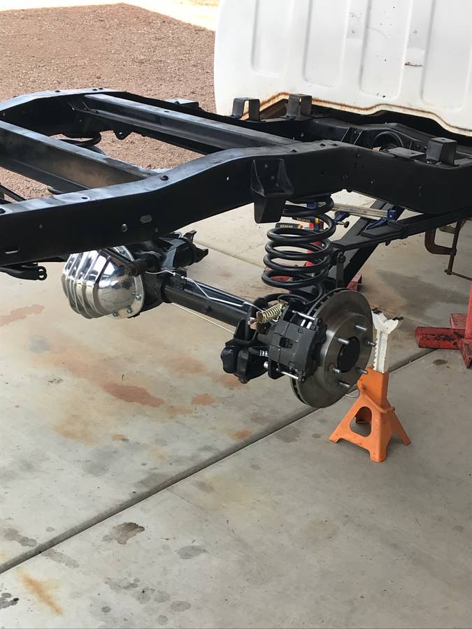 Chevrolet-c10-pickup-1966-custom-12