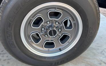 Chevrolet-c10-pickup-1966-custom-17