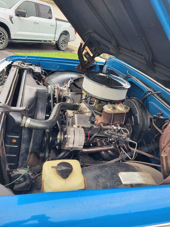 Chevrolet-c10-pickup-1972-blue-2