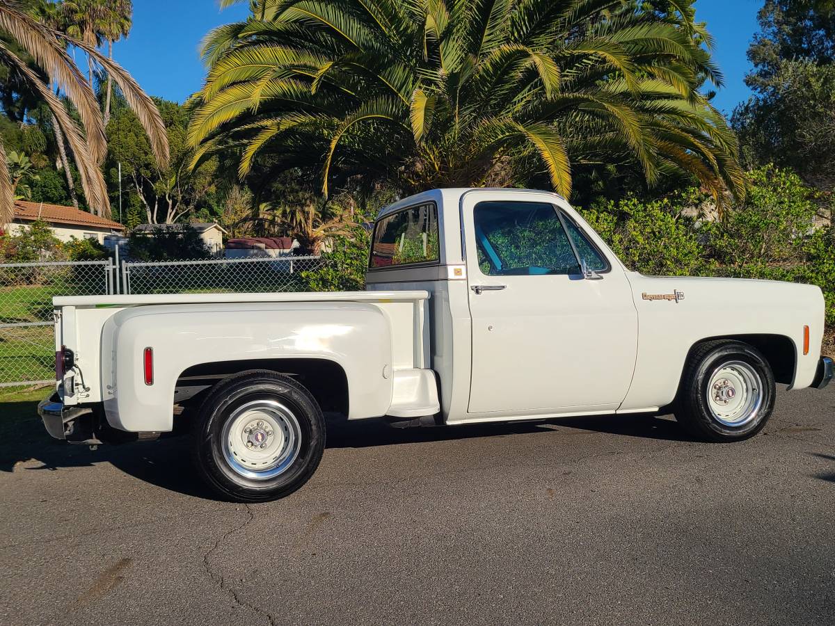 Chevrolet-c10-shortbed-1974-white-1