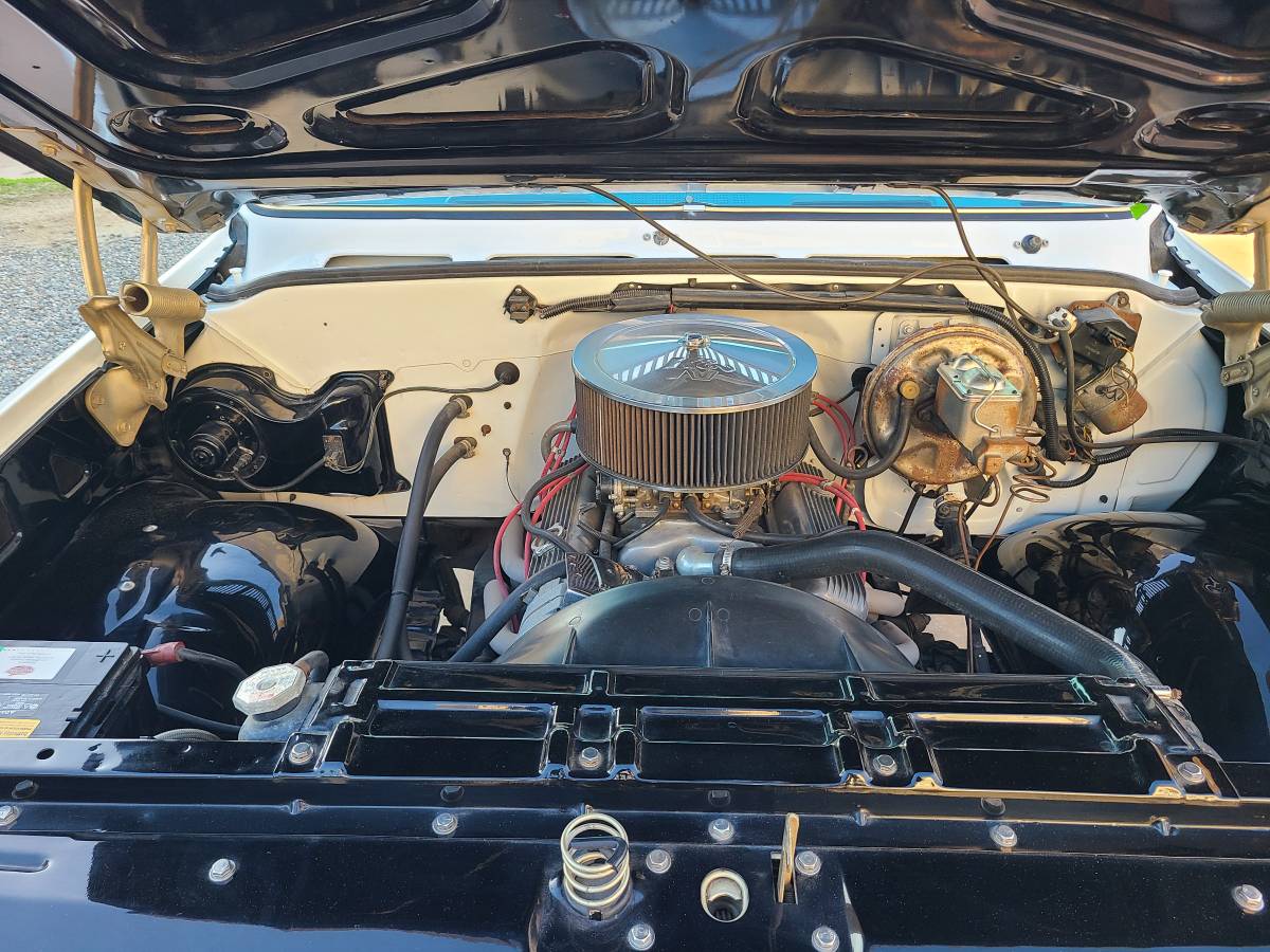 Chevrolet-c10-shortbed-1974-white-22