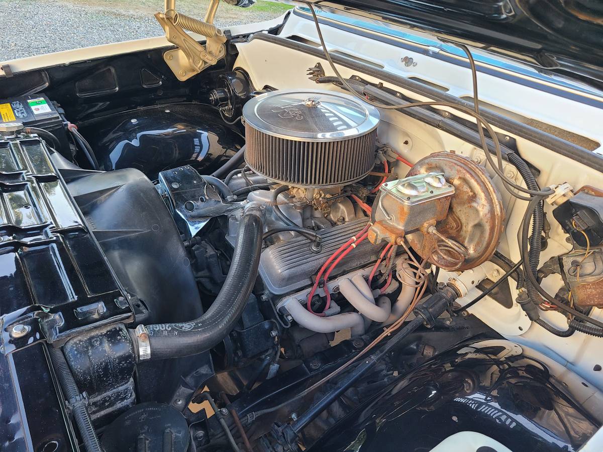 Chevrolet-c10-shortbed-1974-white-23