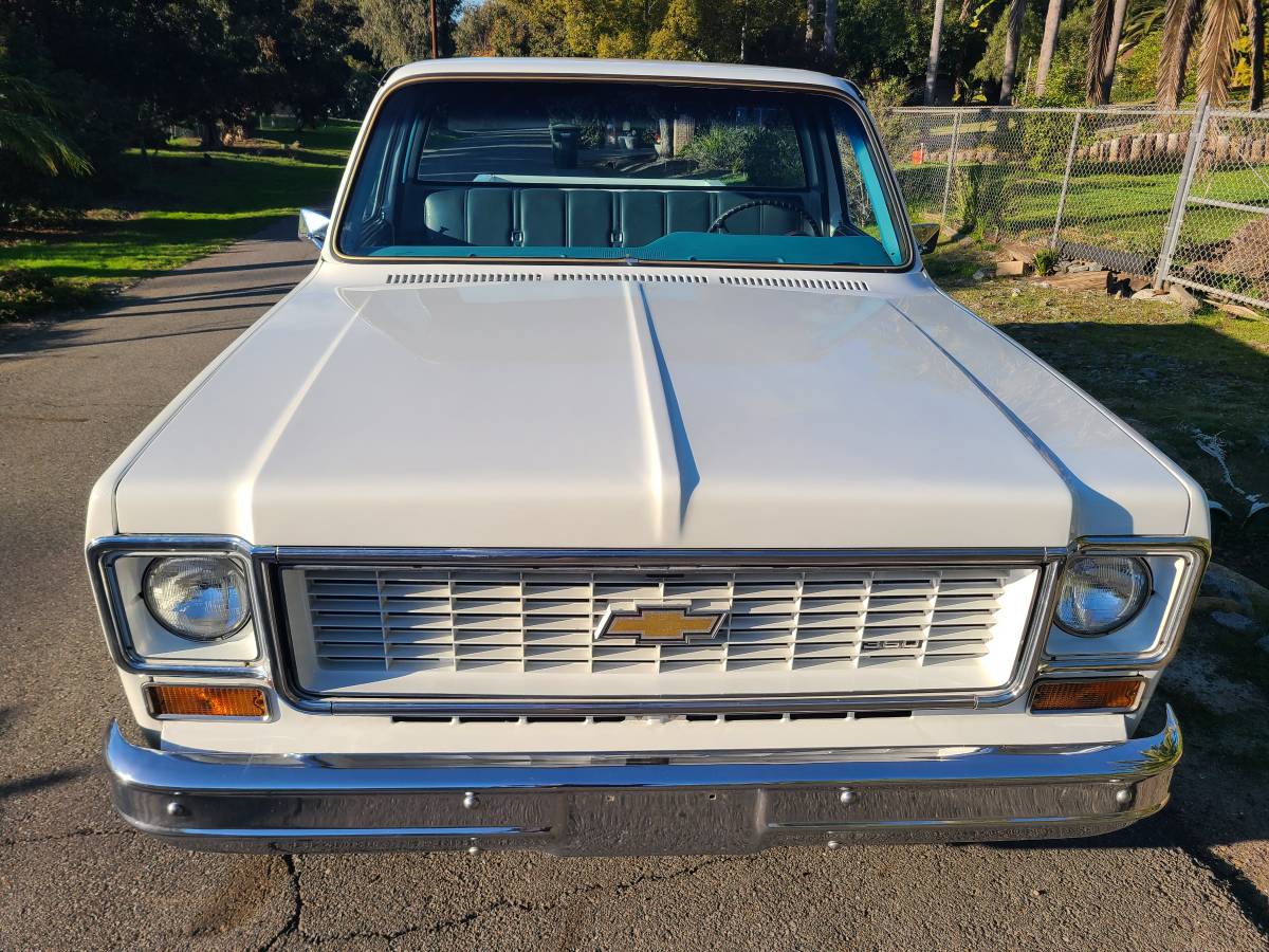 Chevrolet-c10-shortbed-1974-white-5