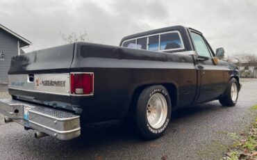 Chevrolet-c10-silverado-swb-1983-black-2