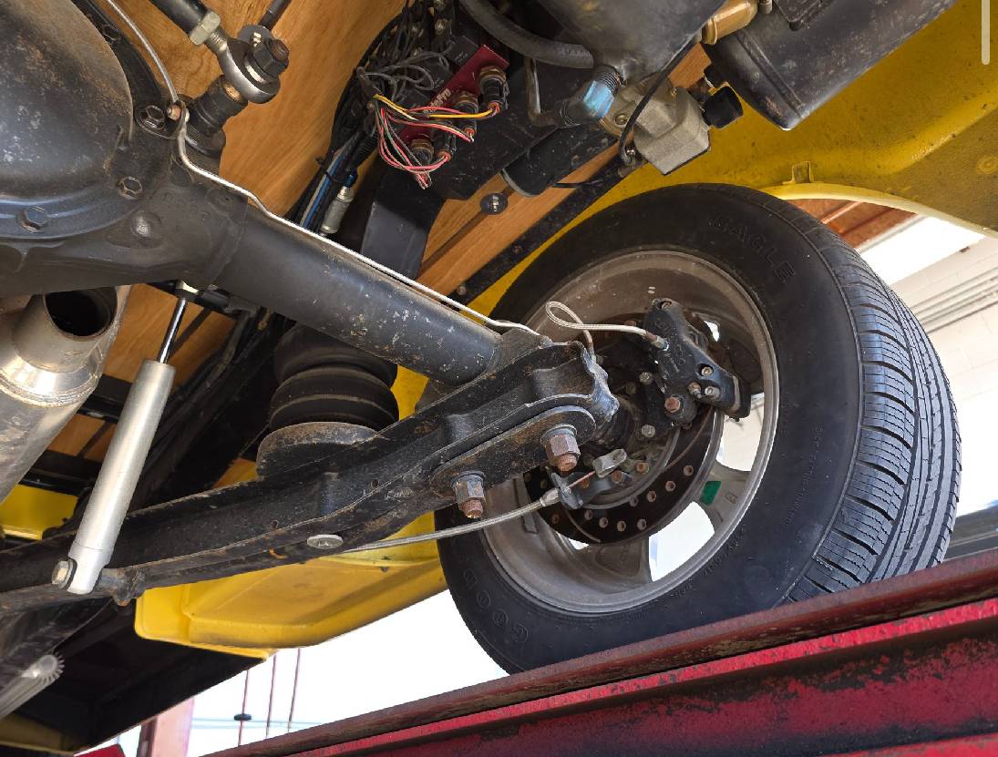 Chevrolet-c10-stepside-1971-yellow-10