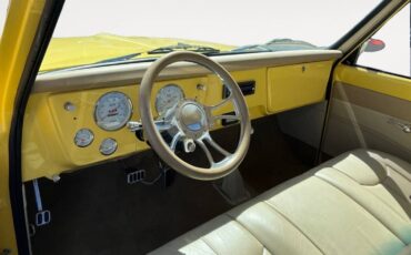 Chevrolet-c10-stepside-1971-yellow-11