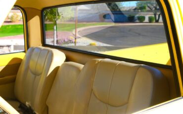 Chevrolet-c10-stepside-1971-yellow-12