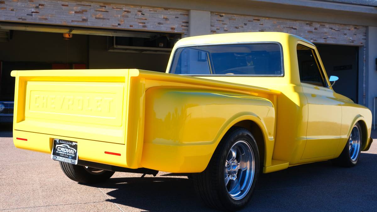 Chevrolet-c10-stepside-1971-yellow-2