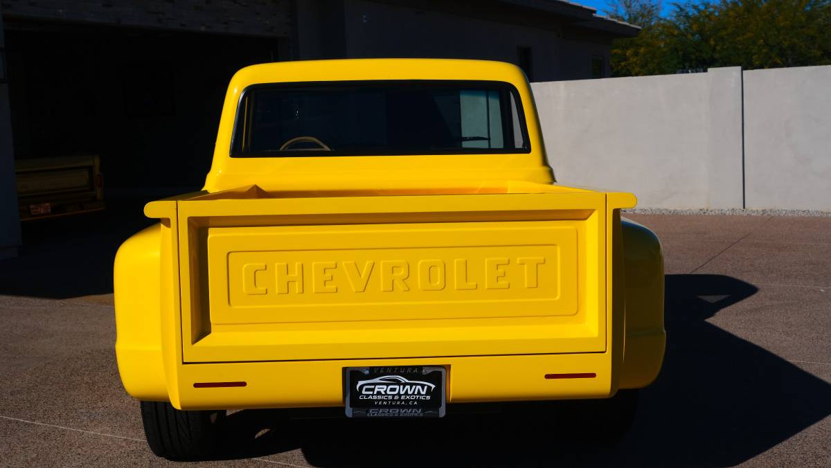 Chevrolet-c10-stepside-1971-yellow-3