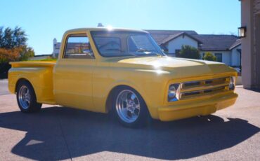 Chevrolet-c10-stepside-1971-yellow