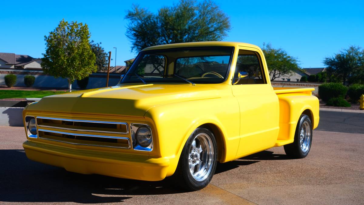 Chevrolet-c10-stepside-1971-yellow-5