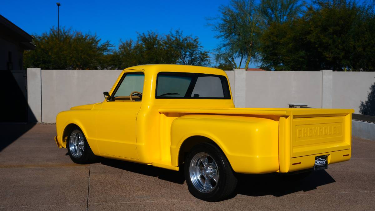 Chevrolet-c10-stepside-1971-yellow-7