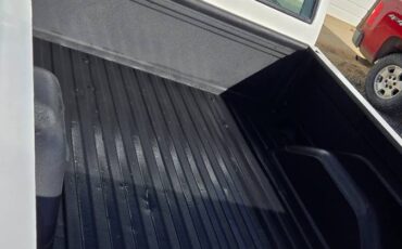 Chevrolet-c10-swb-1980-white-4