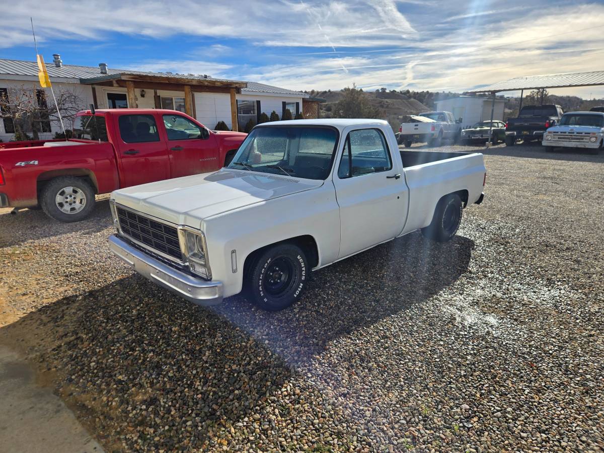 Chevrolet-c10-swb-1980-white