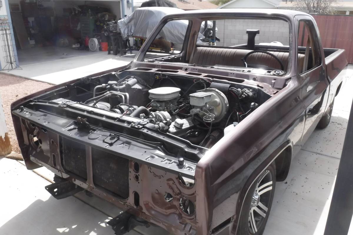 Chevrolet-c10-swb-1984-brown-19