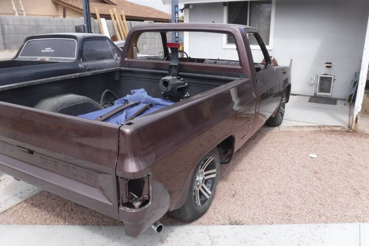 Chevrolet-c10-swb-1984-brown-5