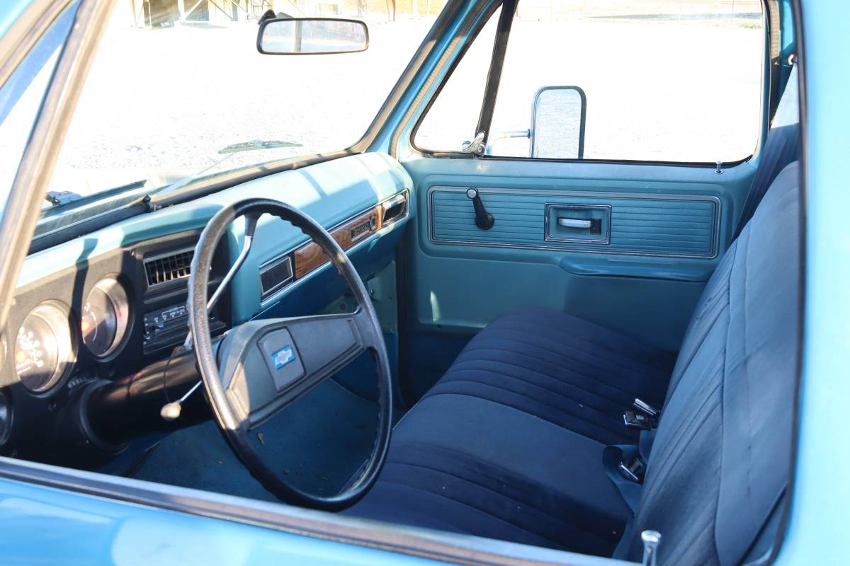 Chevrolet-c20-1977-blue-9