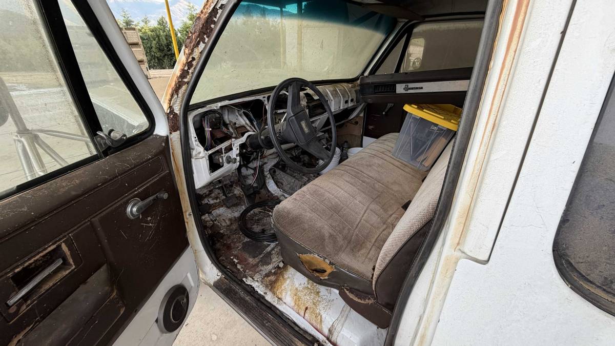 Chevrolet-c20-diesel-1981-5