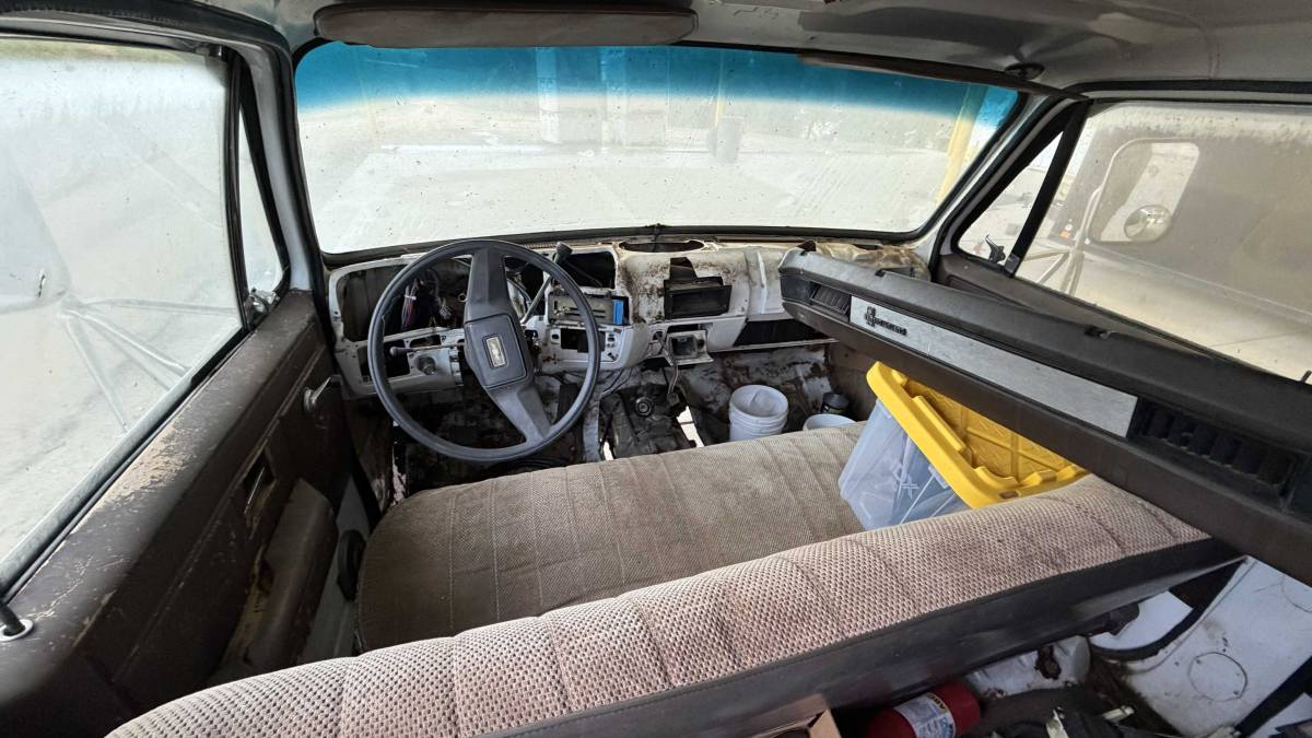 Chevrolet-c20-diesel-1981-6