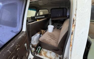 Chevrolet-c20-diesel-1981-7