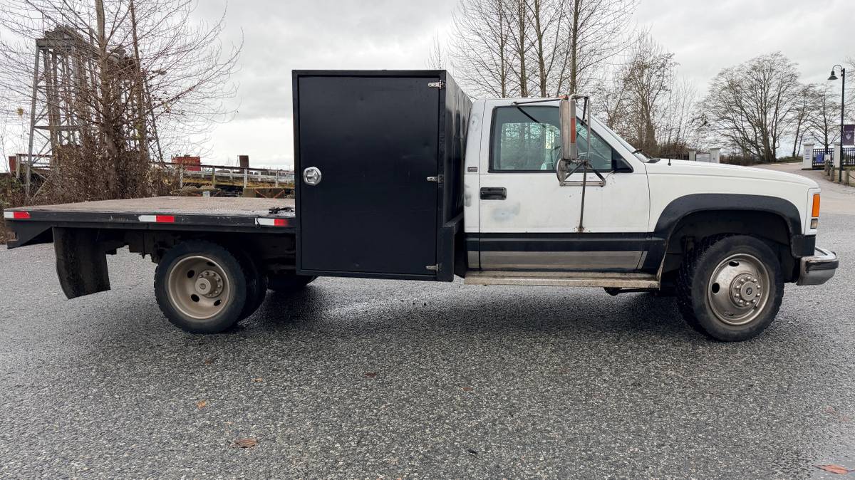 Chevrolet-c3500-diesel-1994-white-10