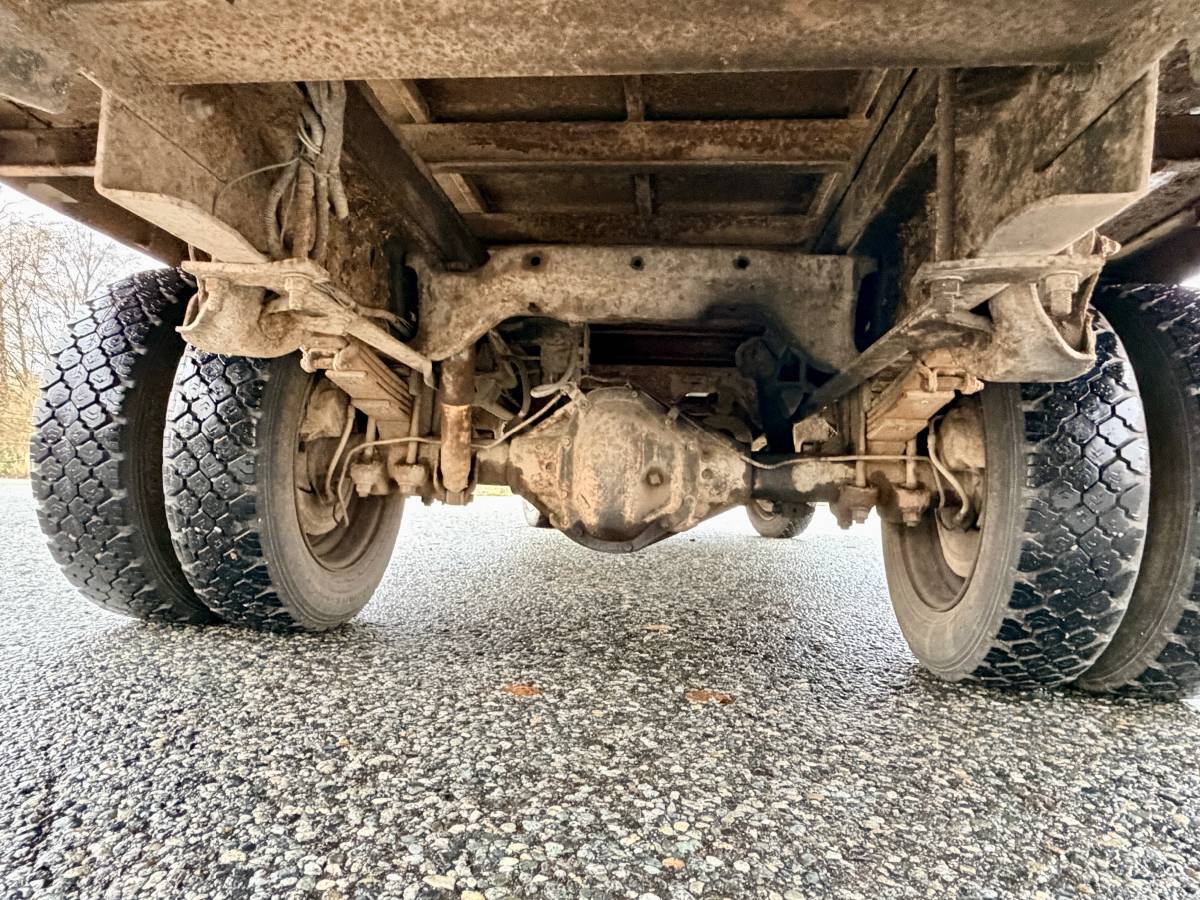 Chevrolet-c3500-diesel-1994-white-2