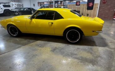 Chevrolet-camaro-1968-yellow-10