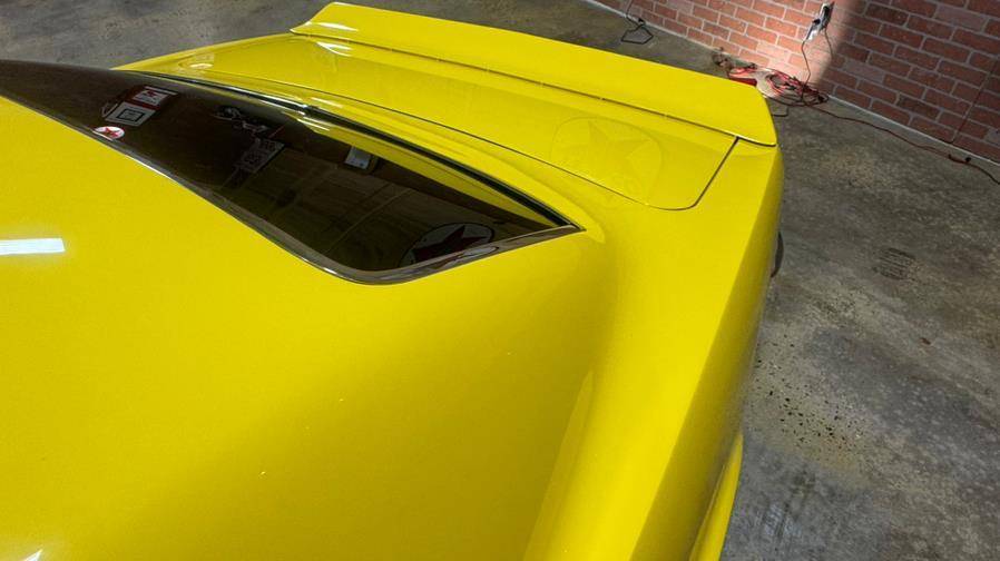 Chevrolet-camaro-1968-yellow-19