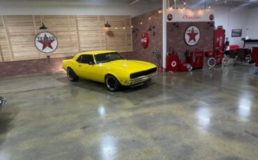 Chevrolet-camaro-1968-yellow-2