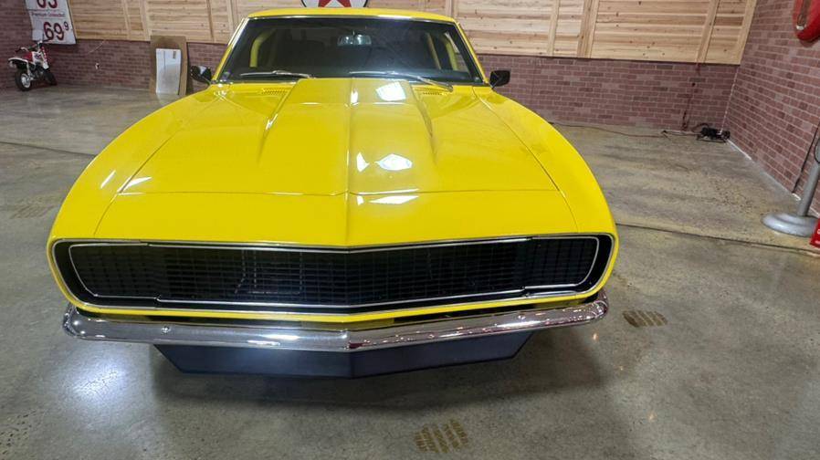 Chevrolet-camaro-1968-yellow-23