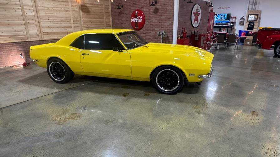 Chevrolet-camaro-1968-yellow-7