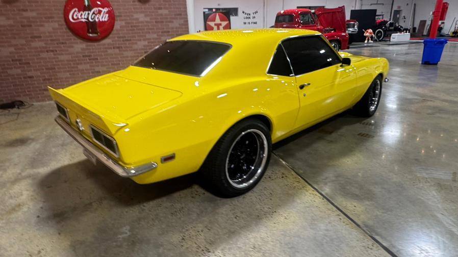 Chevrolet-camaro-1968-yellow-7