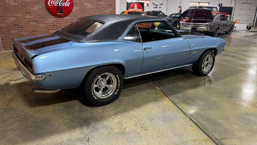 Chevrolet-camaro-1969-blue-10