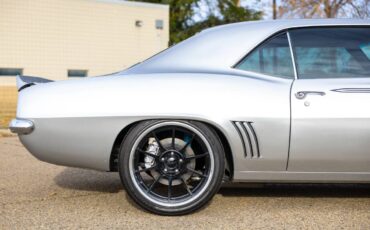 Chevrolet-camaro-1969-silver-1