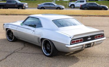 Chevrolet-camaro-1969-silver-13