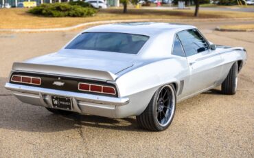 Chevrolet-camaro-1969-silver-15