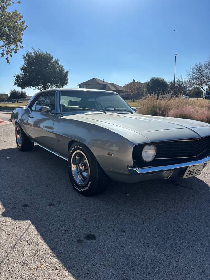 Chevrolet-camaro-1969-silver-2