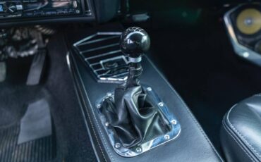 Chevrolet-camaro-1969-silver-23