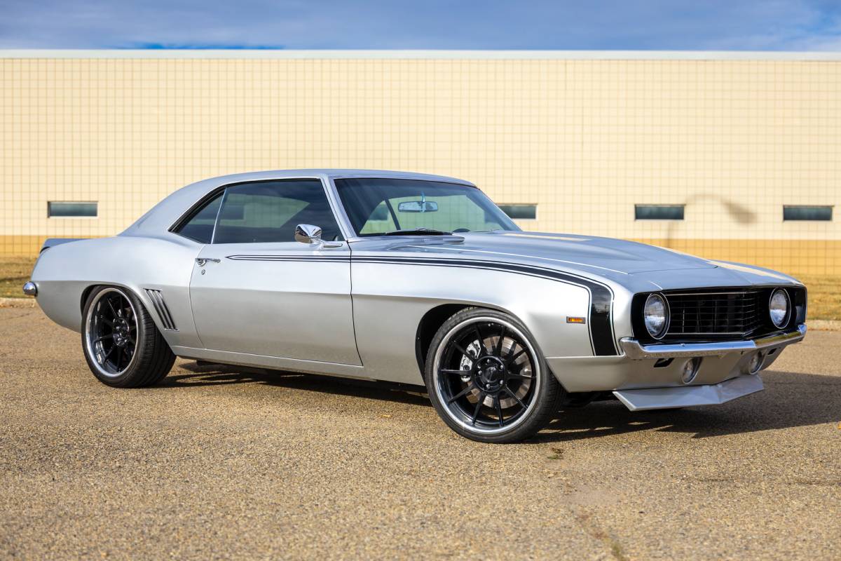 Chevrolet-camaro-1969-silver-6