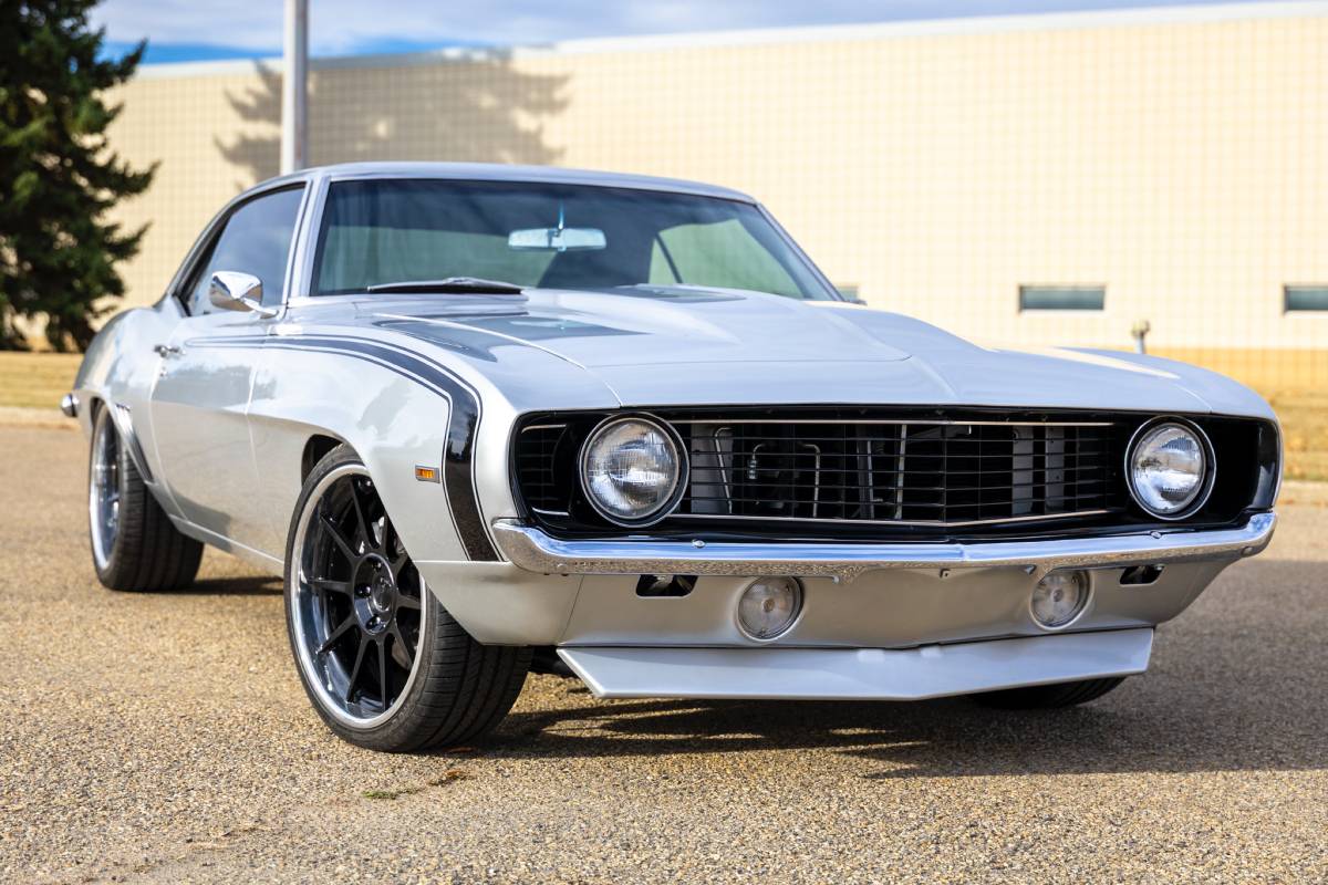 Chevrolet-camaro-1969-silver-8