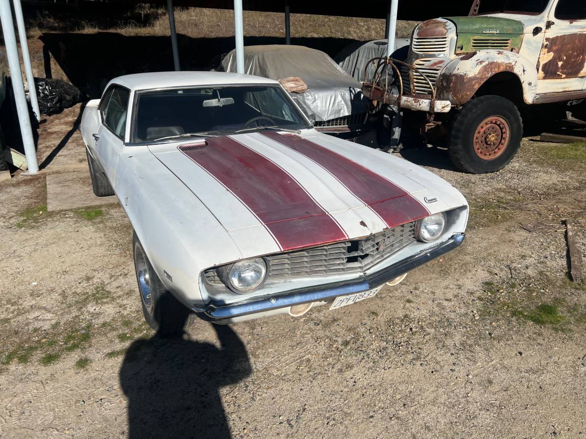 Chevrolet-camaro-1969-white-1