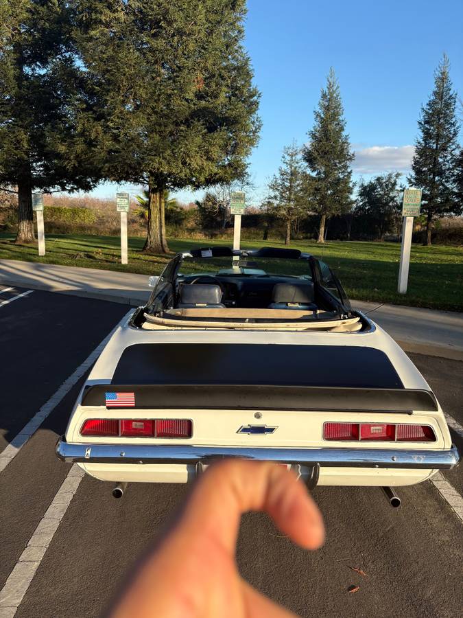 Chevrolet-camaro-1969-white-11