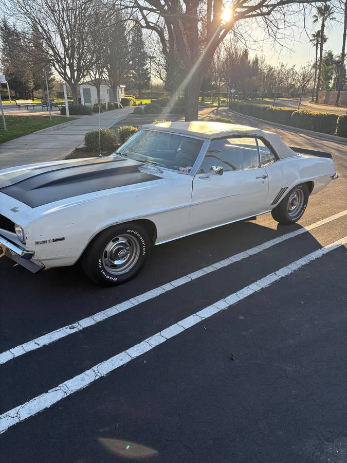 Chevrolet-camaro-1969-white-12