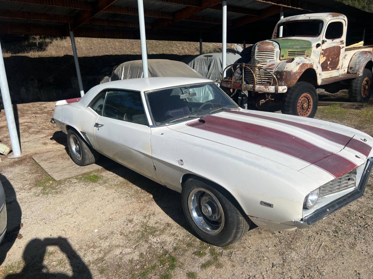 Chevrolet-camaro-1969-white-3