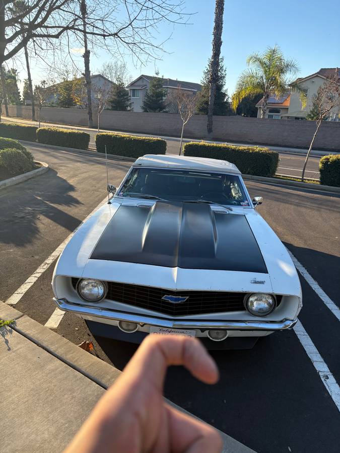 Chevrolet-camaro-1969-white-5